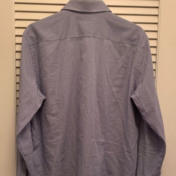 Hugo Boss LS shirt size 16 x 32/33
Excellent Pre-owned Condition - Picture 4 of 6